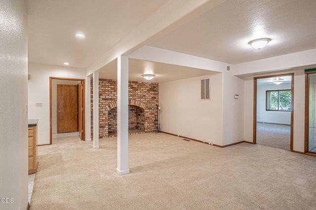 1403 Highcrest Drive, Medford, OR 97504
