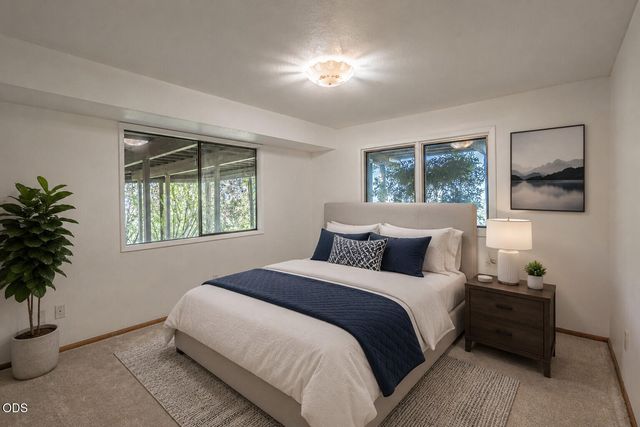1403 Highcrest Drive, Medford, OR 97504