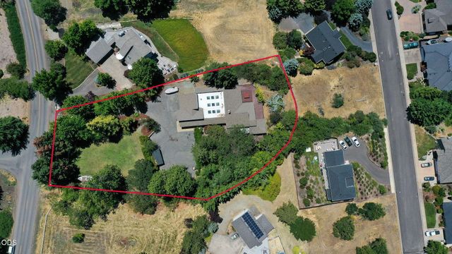 1403 Highcrest Drive, Medford, OR 97504