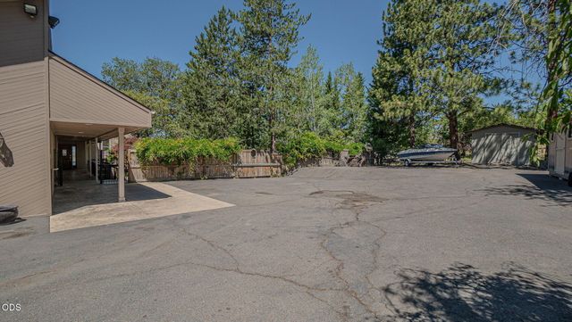 1403 Highcrest Drive, Medford, OR 97504