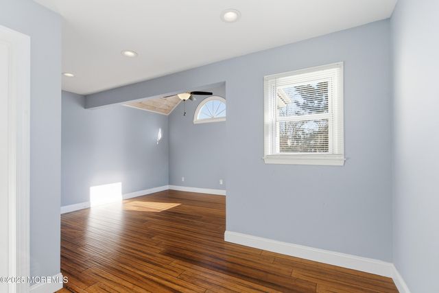 7 Longfellow Court, Freehold, NJ 07728