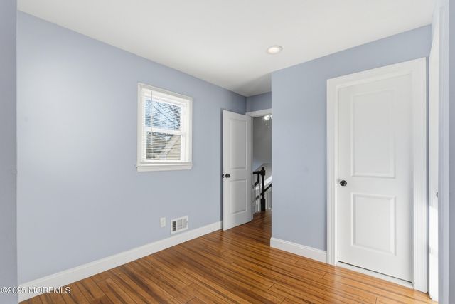 7 Longfellow Court, Freehold, NJ 07728