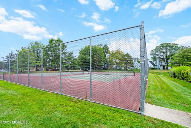 7 Longfellow Court, Freehold, NJ 07728