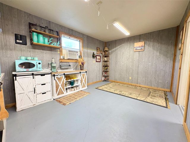 182 Smith Road, Palacios, TX 77465