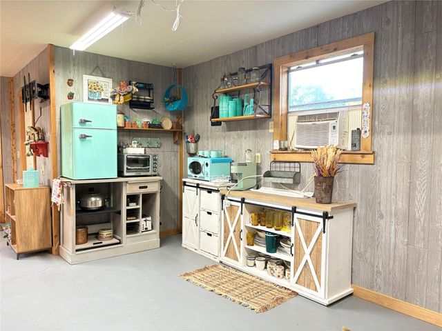 182 Smith Road, Palacios, TX 77465