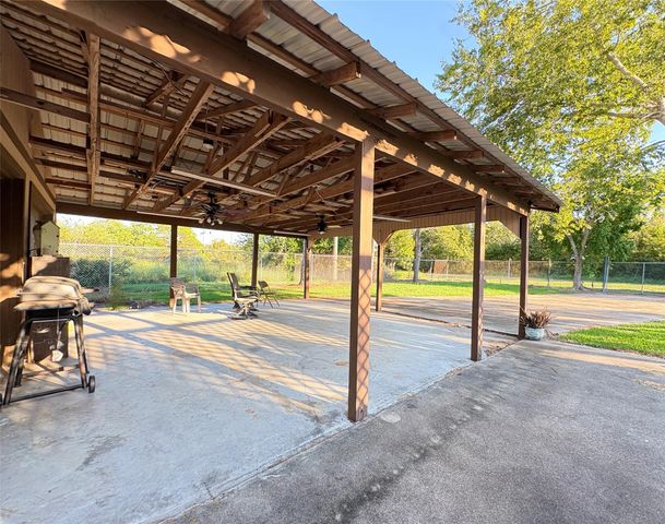 182 Smith Road, Palacios, TX 77465