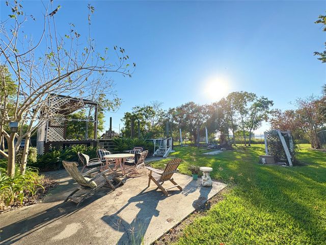 182 Smith Road, Palacios, TX 77465