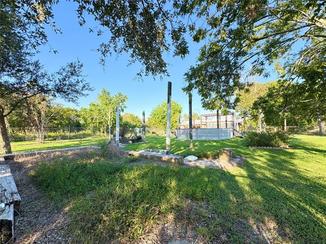 182 Smith Road, Palacios, TX 77465