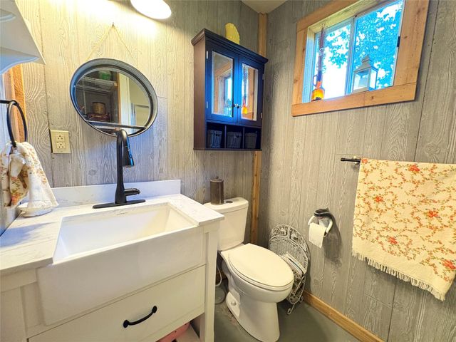 182 Smith Road, Palacios, TX 77465