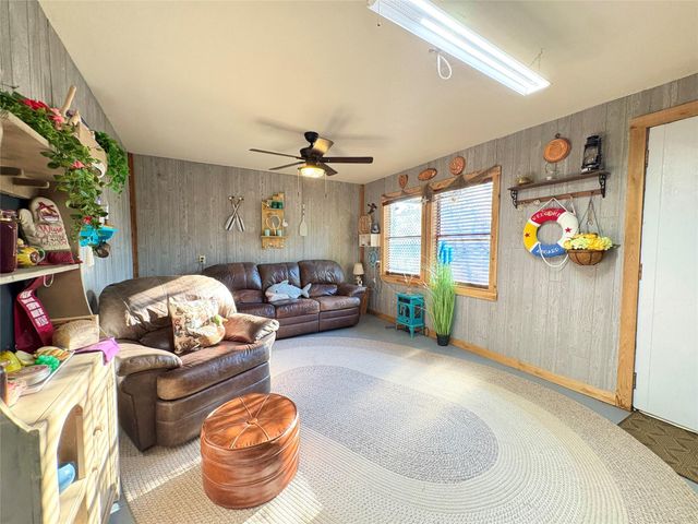 182 Smith Road, Palacios, TX 77465