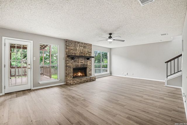 18030 Summer Knoll Dr, San Antonio, TX 78258