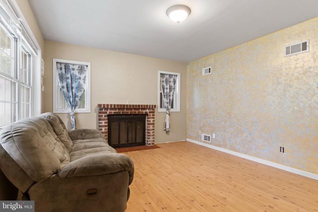 470 WILLOW ST, Highspire, PA 17034
