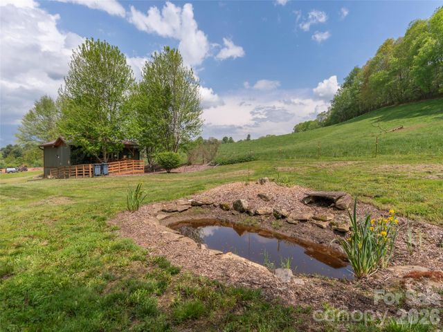115 Gardening Frog Trail, Waynesville, NC 28785