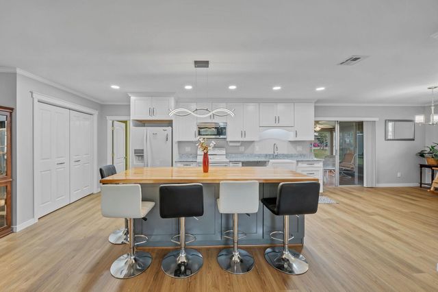 1371 SE San Souci Lane, Port St Lucie, FL 34952