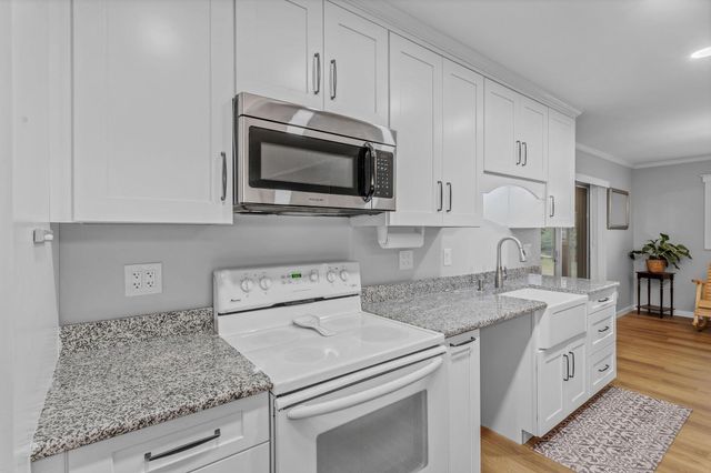 1371 SE San Souci Lane, Port St Lucie, FL 34952