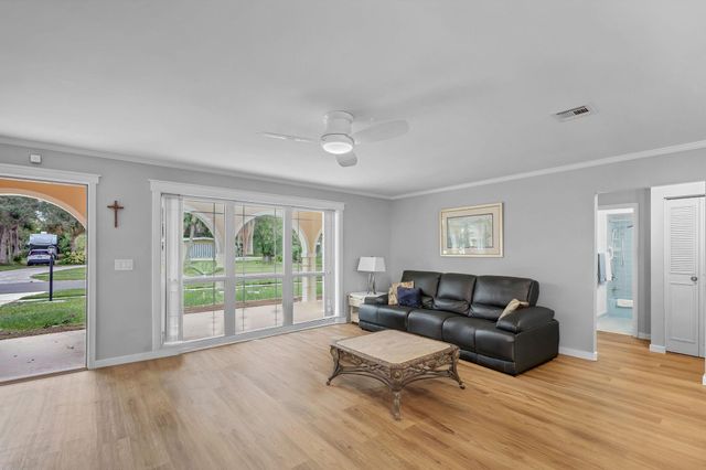 1371 SE San Souci Lane, Port St Lucie, FL 34952