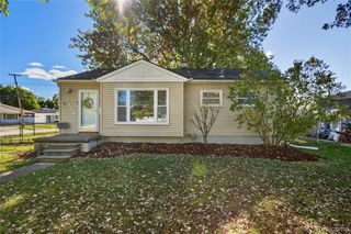 17356 Eastland Street, Roseville, MI 48066