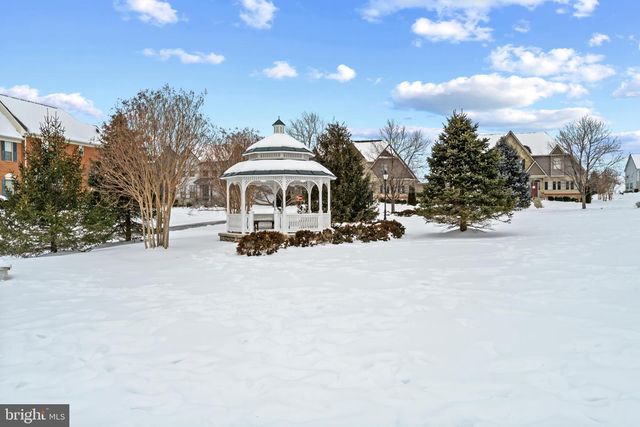 112 LOUISA BEALL LN, Charles Town, WV 25414