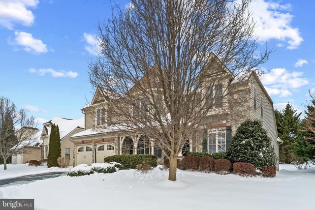 112 LOUISA BEALL LN, Charles Town, WV 25414