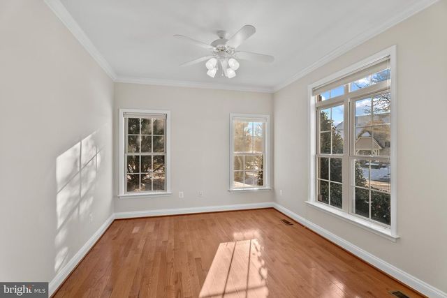 112 LOUISA BEALL LN, Charles Town, WV 25414