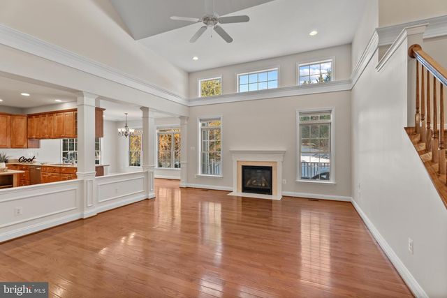 112 LOUISA BEALL LN, Charles Town, WV 25414