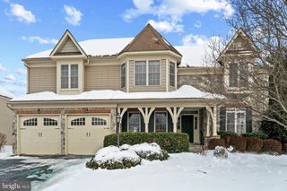 112 LOUISA BEALL LN, Charles Town, WV 25414