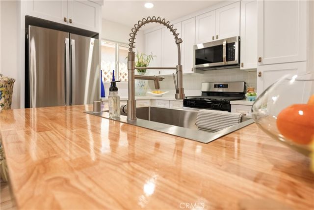 6042 Fair, North Hollywood, CA 91606