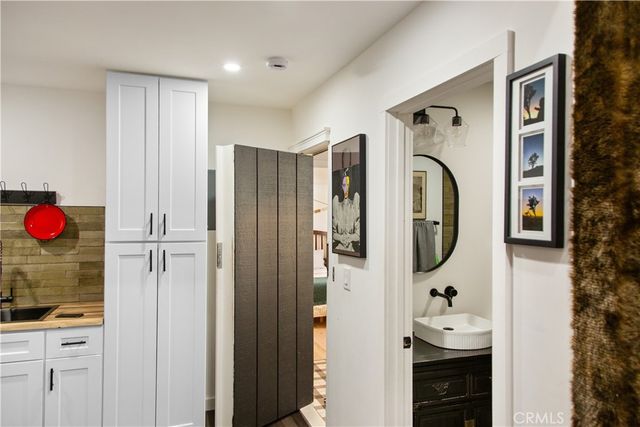 6042 Fair, North Hollywood, CA 91606