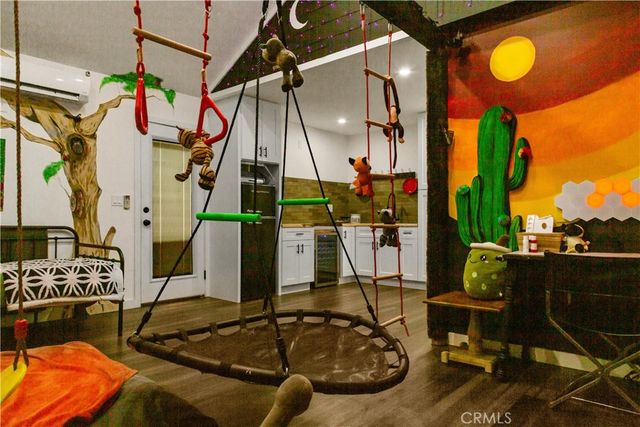 6042 Fair, North Hollywood, CA 91606