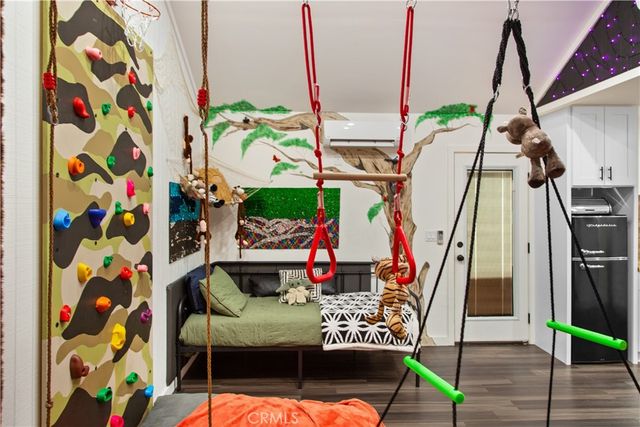 6042 Fair, North Hollywood, CA 91606