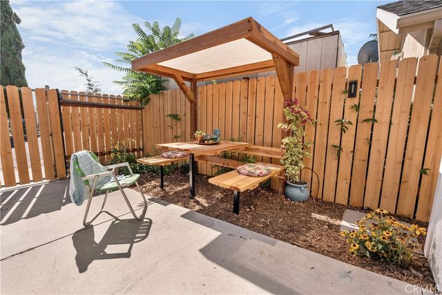 6042 Fair, North Hollywood, CA 91606