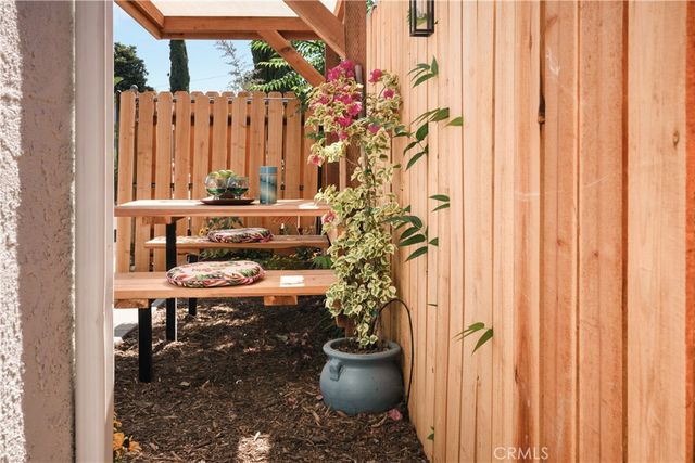 6042 Fair, North Hollywood, CA 91606