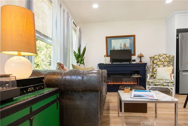 6042 Fair, North Hollywood, CA 91606