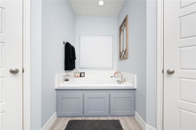 2621 Katie Ct, Corpus Christi, TX 78414