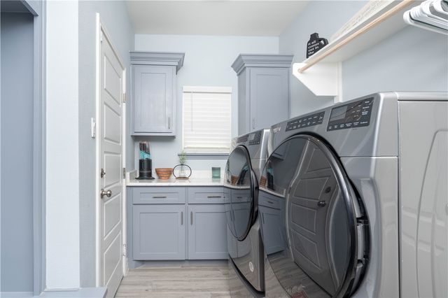 2621 Katie Ct, Corpus Christi, TX 78414