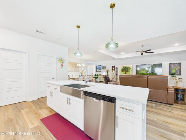 11713 Wakeland Court, Ocean Springs, MS 39564
