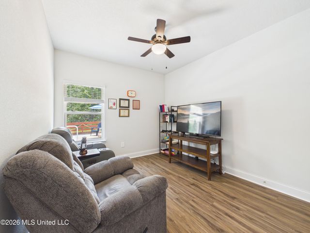 11713 Wakeland Court, Ocean Springs, MS 39564