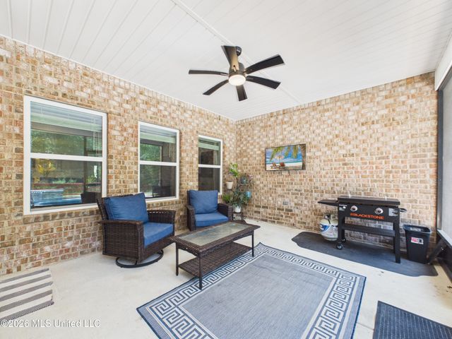 11713 Wakeland Court, Ocean Springs, MS 39564