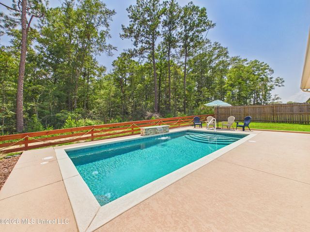 11713 Wakeland Court, Ocean Springs, MS 39564