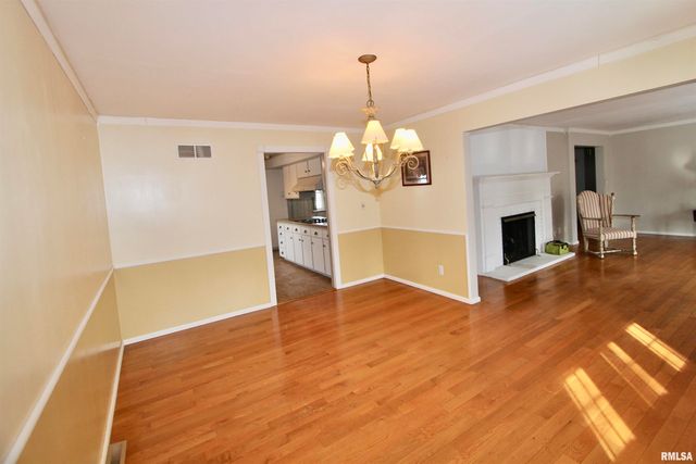 5928 N ROXBURY Lane, Peoria, IL 61614