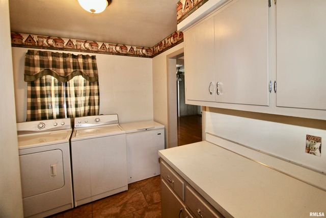 5928 N ROXBURY Lane, Peoria, IL 61614