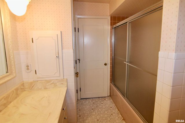 5928 N ROXBURY Lane, Peoria, IL 61614