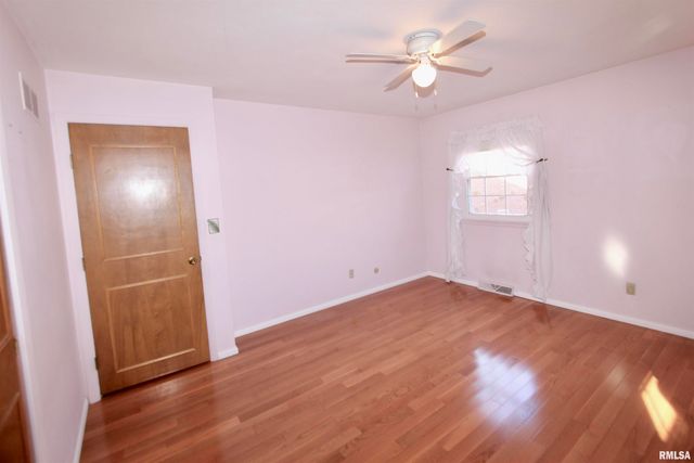 5928 N ROXBURY Lane, Peoria, IL 61614