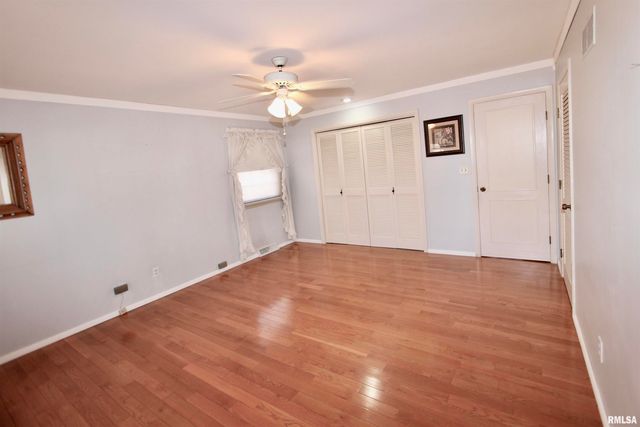 5928 N ROXBURY Lane, Peoria, IL 61614