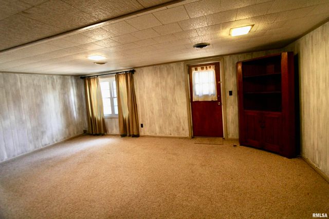 5928 N ROXBURY Lane, Peoria, IL 61614