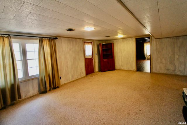 5928 N ROXBURY Lane, Peoria, IL 61614