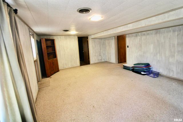 5928 N ROXBURY Lane, Peoria, IL 61614