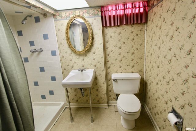 5928 N ROXBURY Lane, Peoria, IL 61614