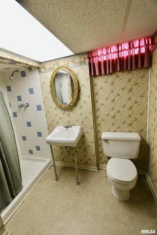 5928 N ROXBURY Lane, Peoria, IL 61614