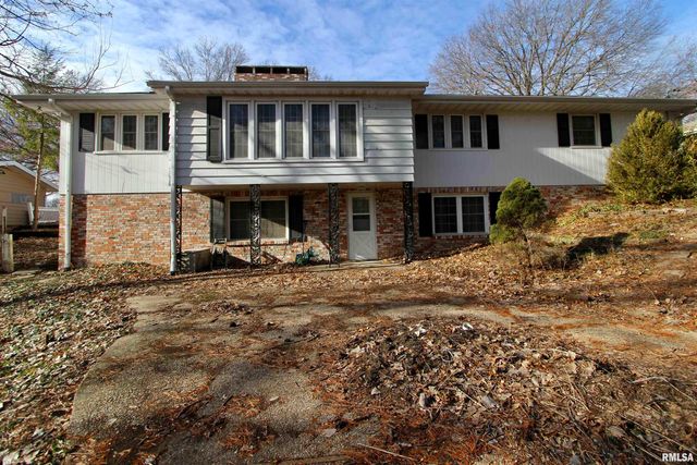 5928 N ROXBURY Lane, Peoria, IL 61614